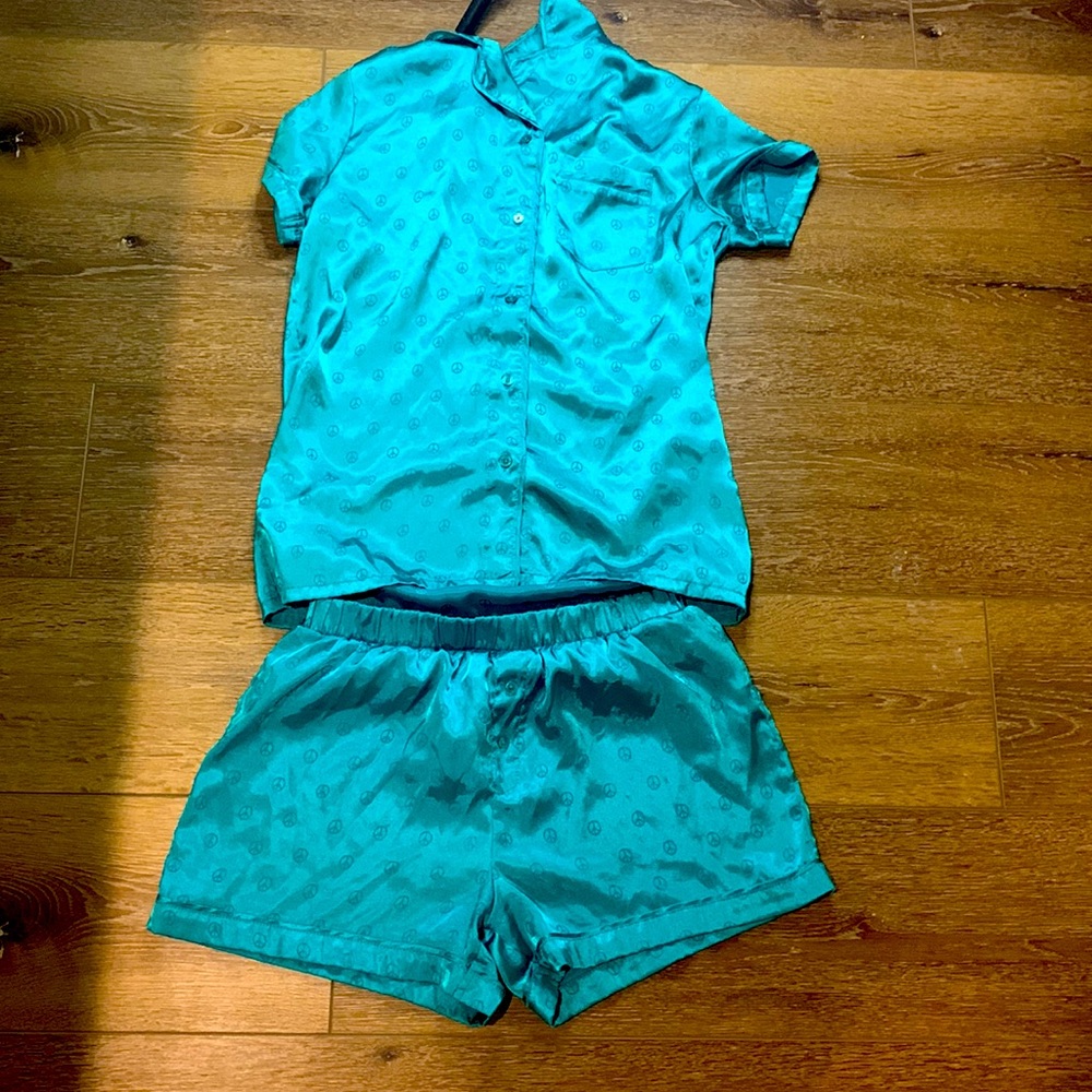 Pajama set more than magic